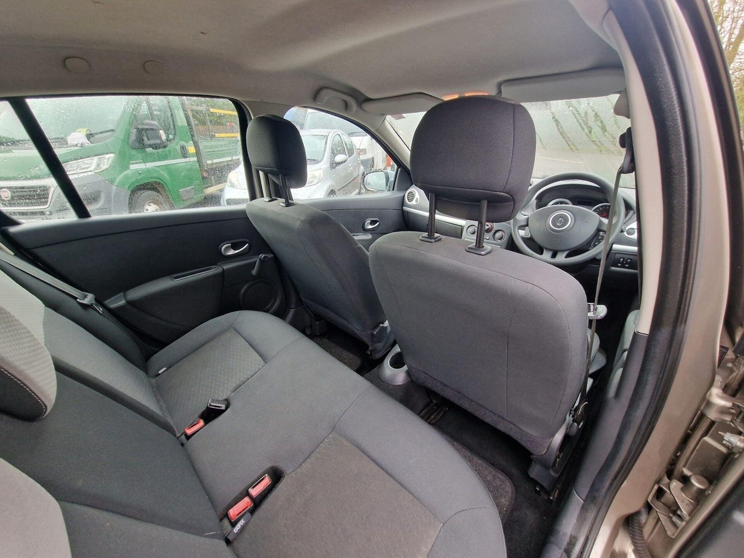 Used Renault Clio 2010 for sale - 76891833: Photo 16