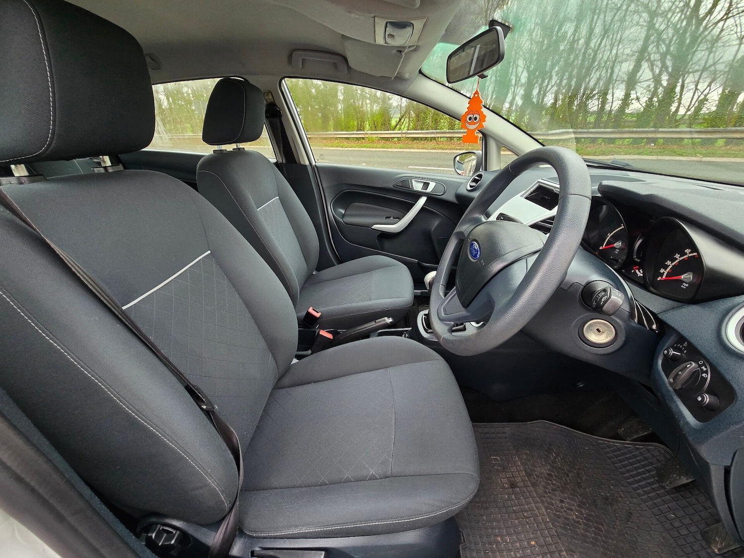 Used Ford Fiesta 2011 for sale - 76985215: Photo 11