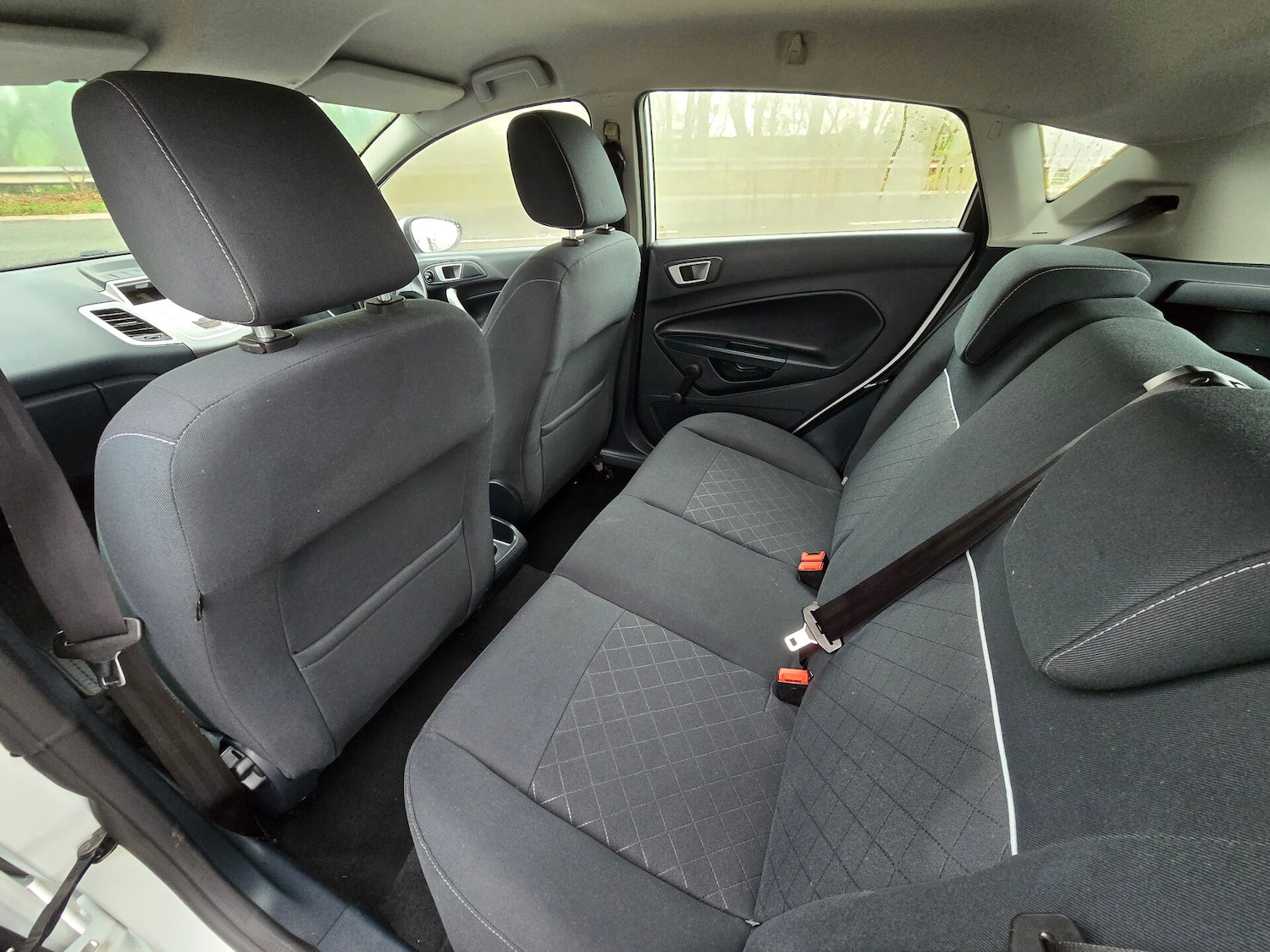 Used Ford Fiesta 2011 for sale - 76985215: Photo 16