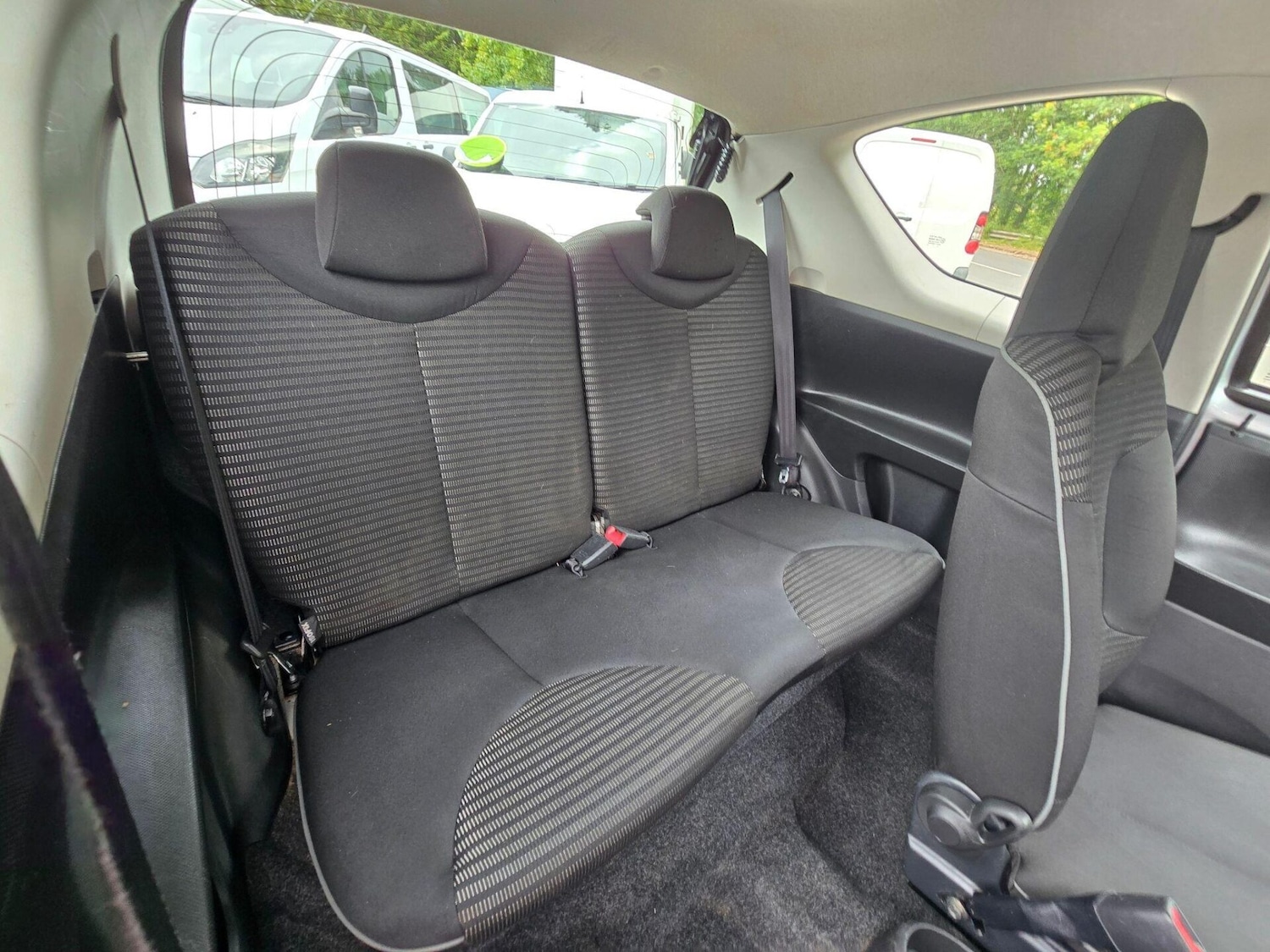 Used Peugeot 107 2012 for sale - 76891848: Photo 15