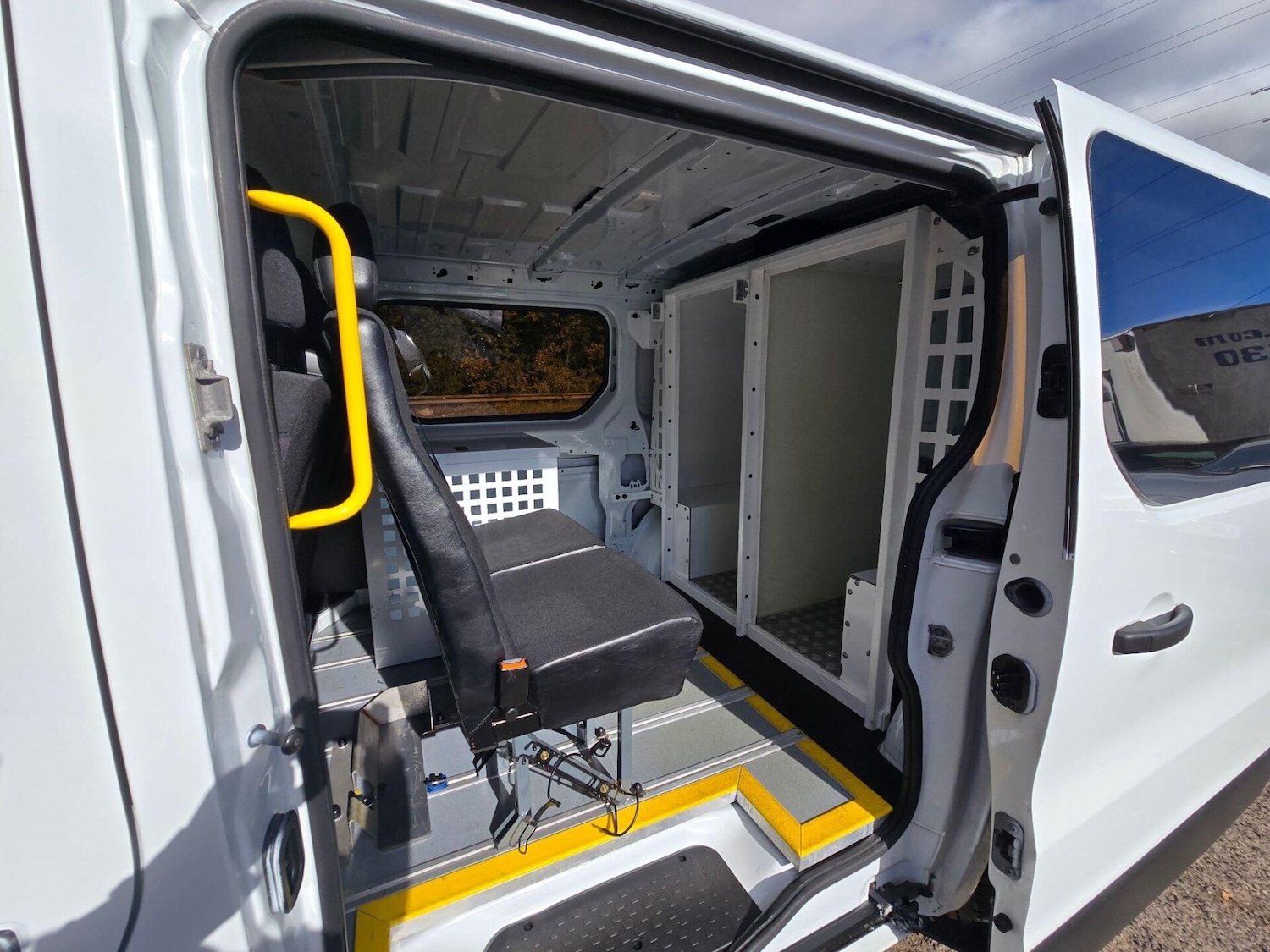 Used Vauxhall Vivaro 2016 for sale - 76891861: Photo 13