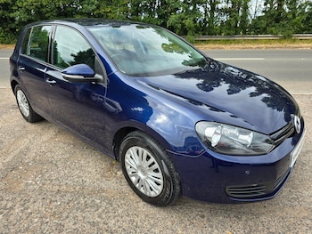 Used Volkswagen Golf 2010 for sale - 75908800: Photo