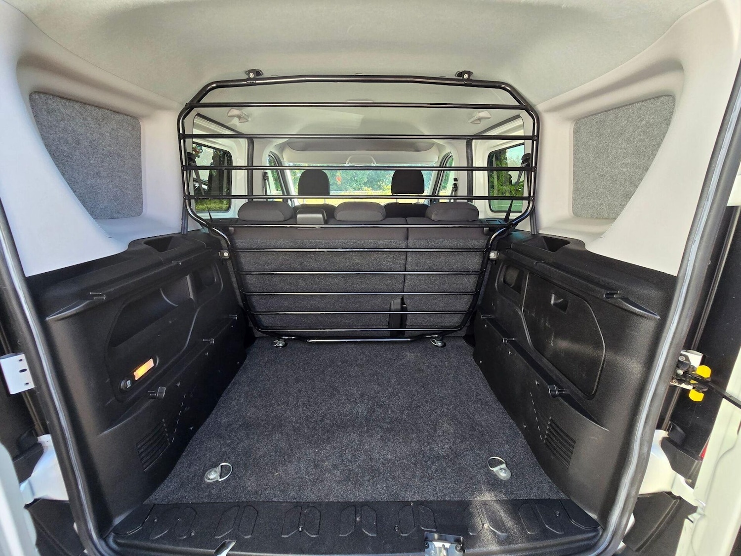 Used Vauxhall Combo 2013 for sale - 76891846: Photo 19