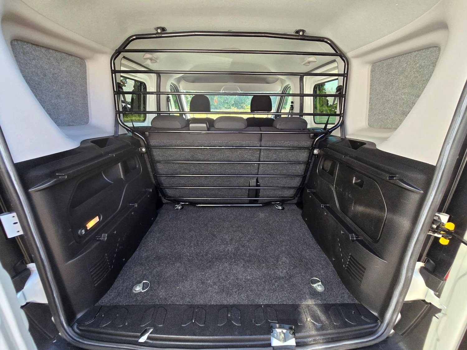 Used Vauxhall Combo 2013 for sale - 76891846: Photo 20