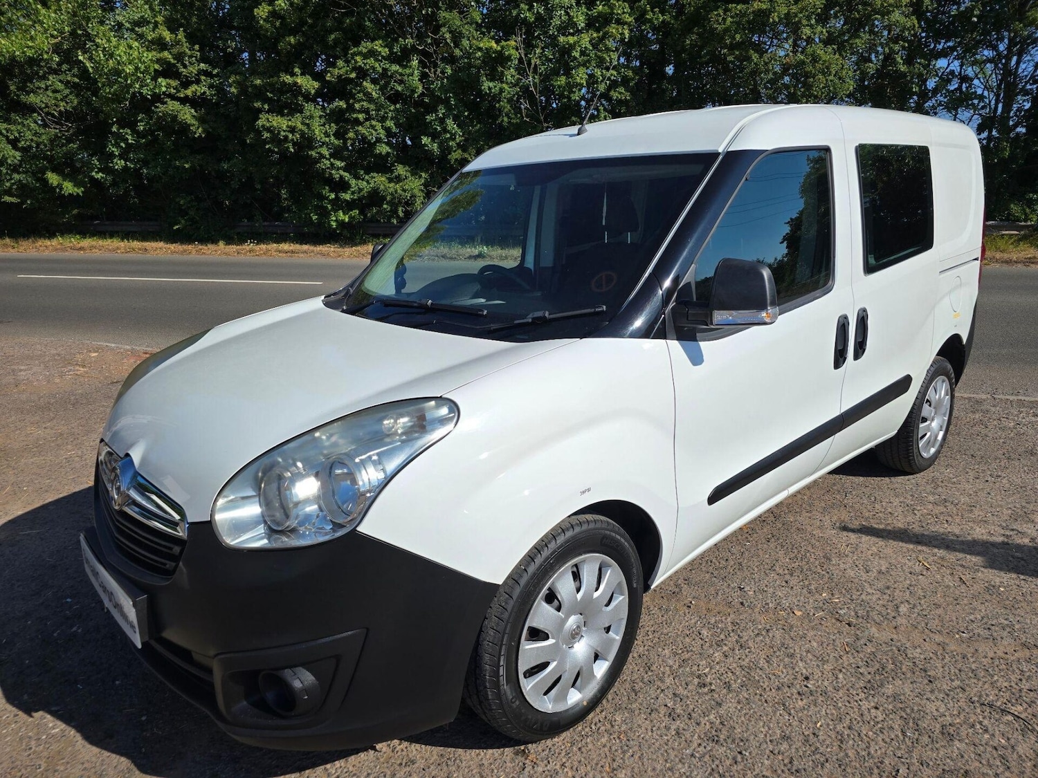 Used Vauxhall Combo 2013 for sale - 76891846: Photo 3