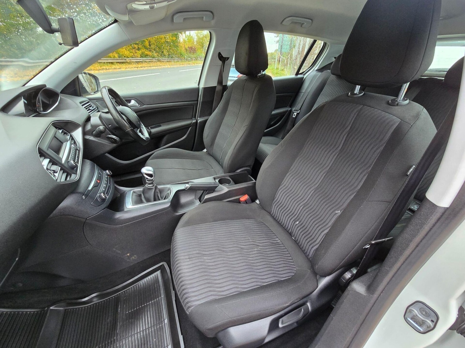 Used Peugeot 308 2018 for sale - 76891869: Photo 10