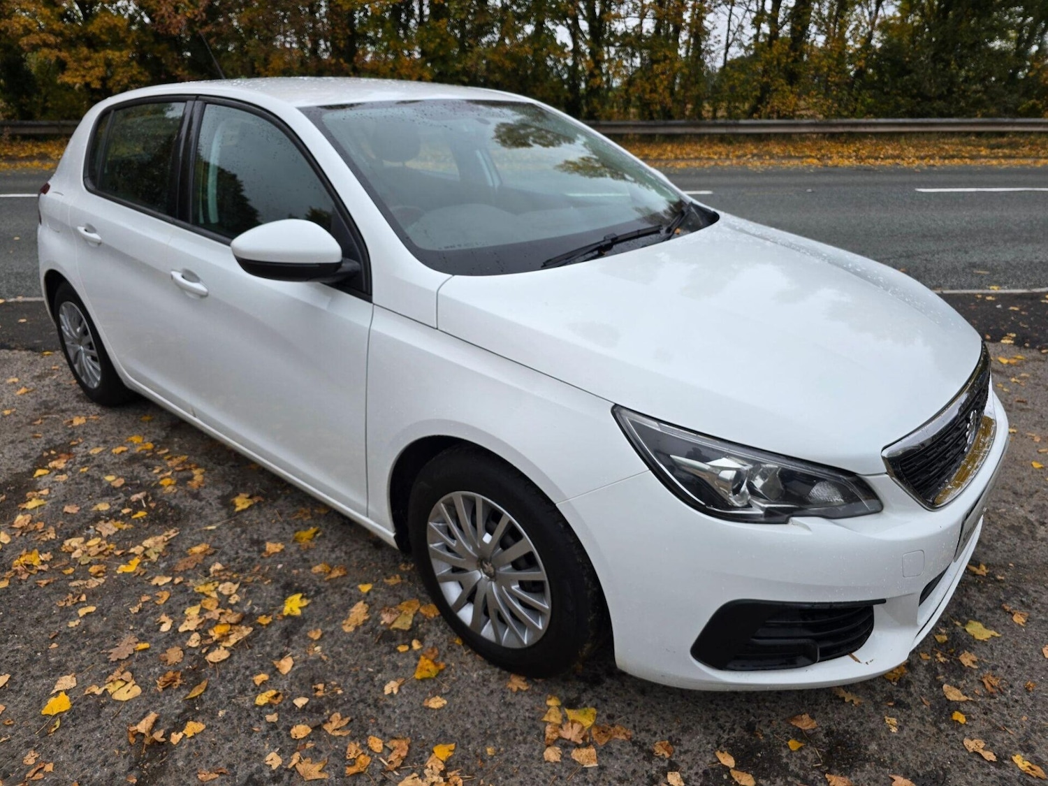 Used Peugeot 308 2018 for sale - 76891869: Photo 2
