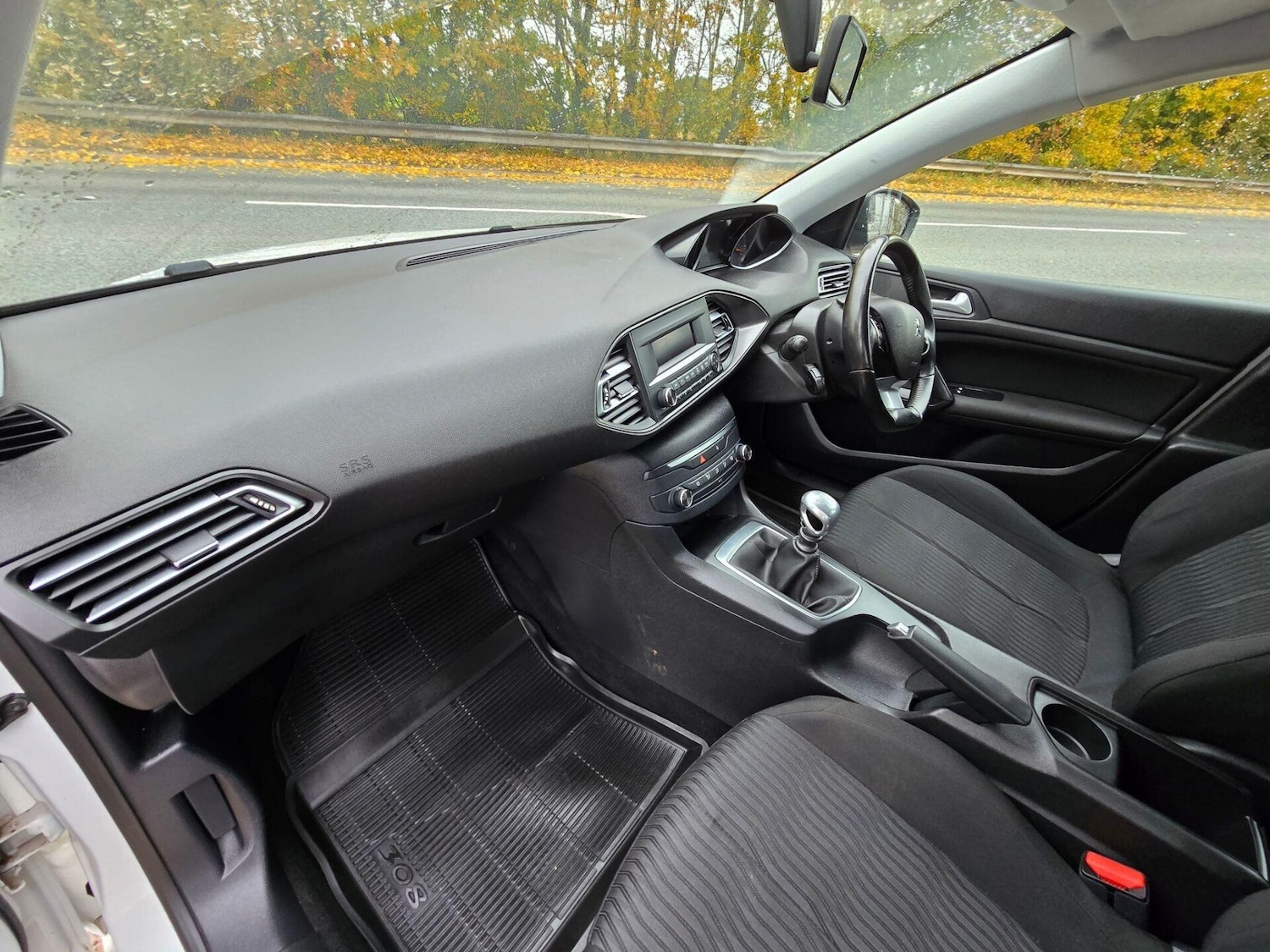 Used Peugeot 308 2018 for sale - 76891869: Photo 9