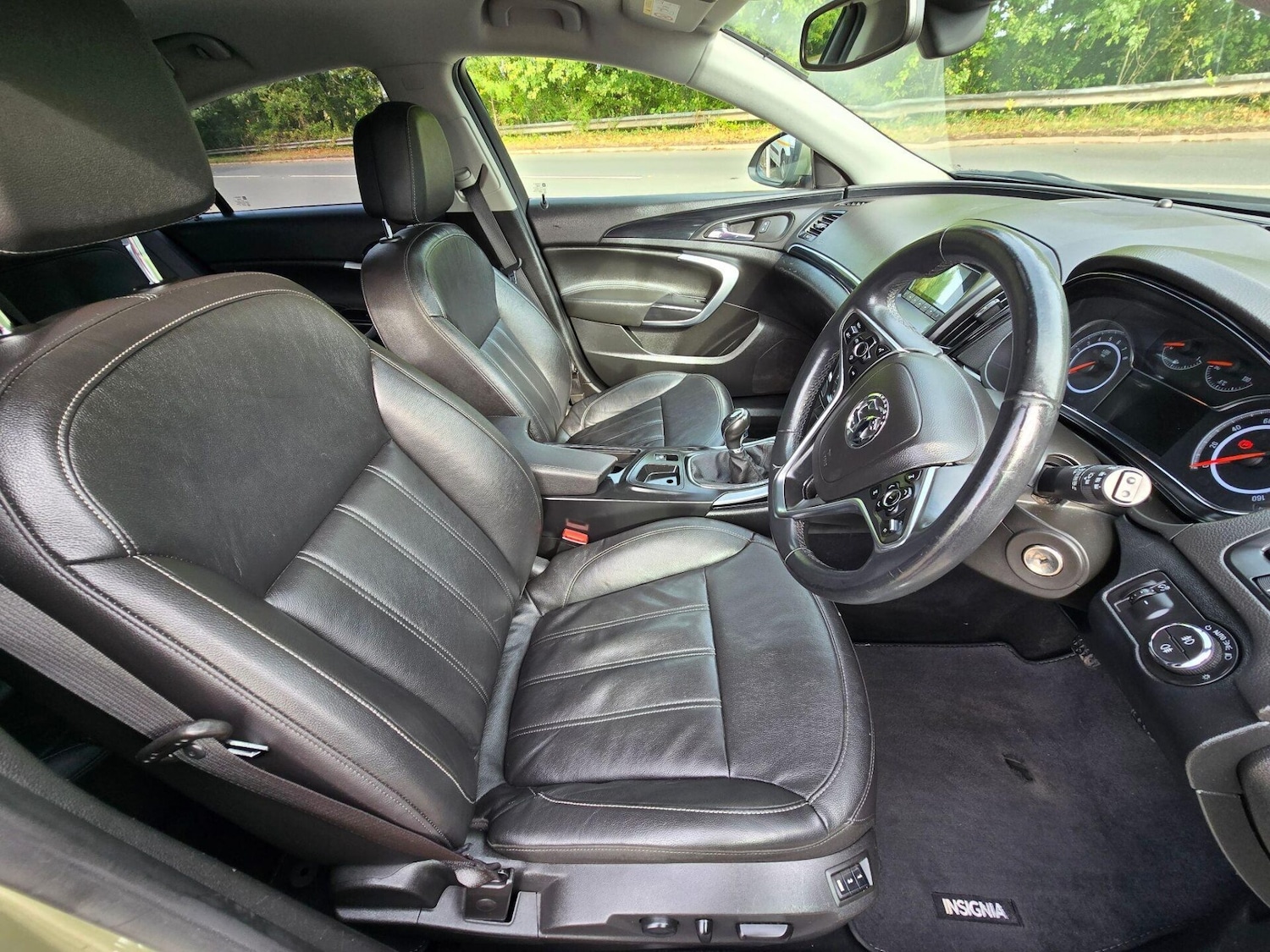 Used Vauxhall Insignia 2015 for sale - 76891857: Photo 10