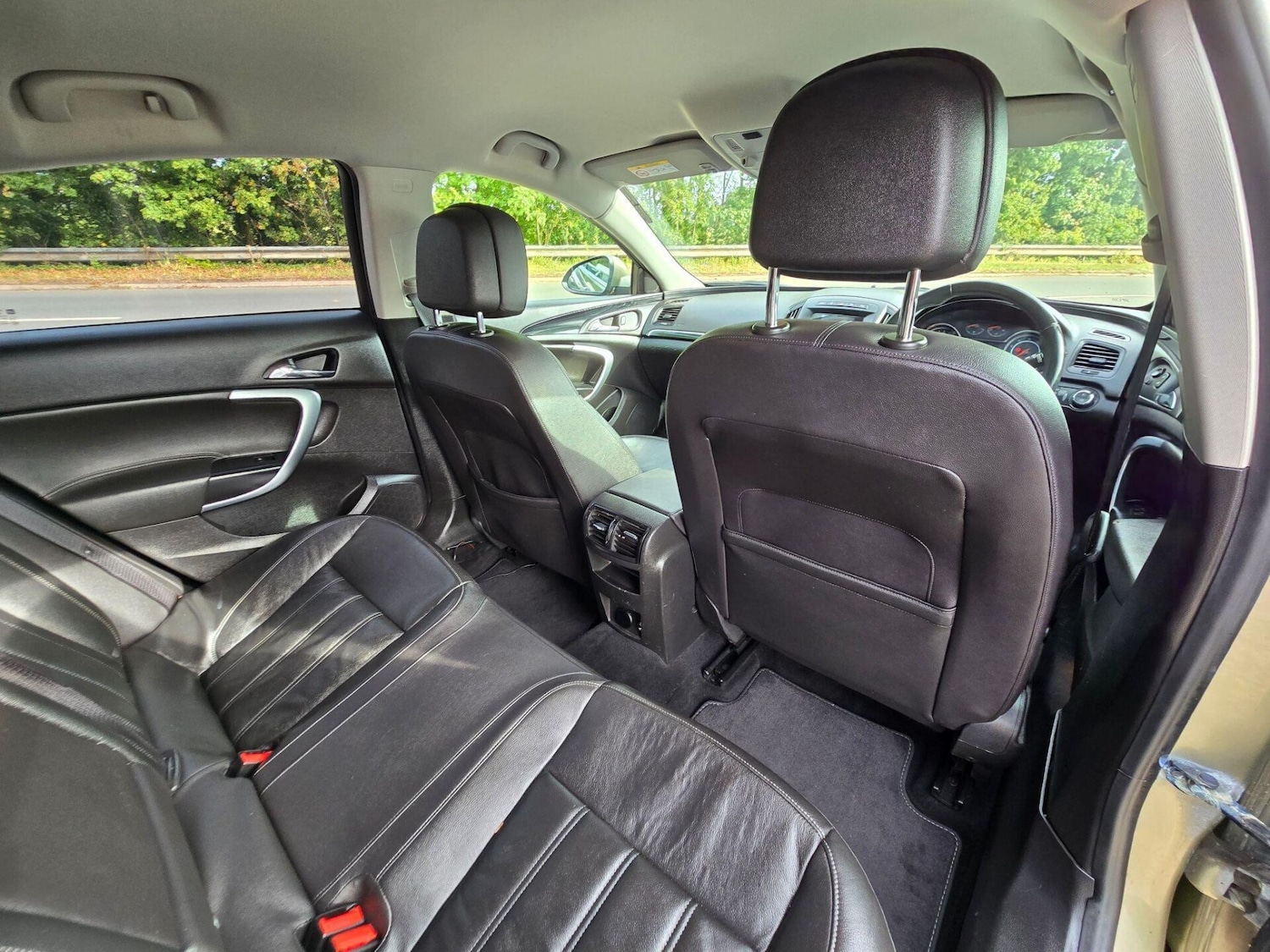 Used Vauxhall Insignia 2015 for sale - 76891857: Photo 19