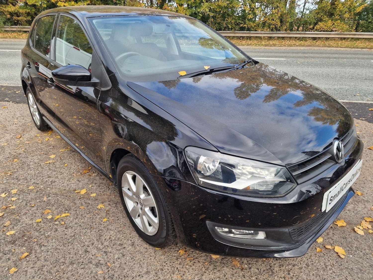 Used Volkswagen Polo 2011 for sale - 76084712: Photo 1