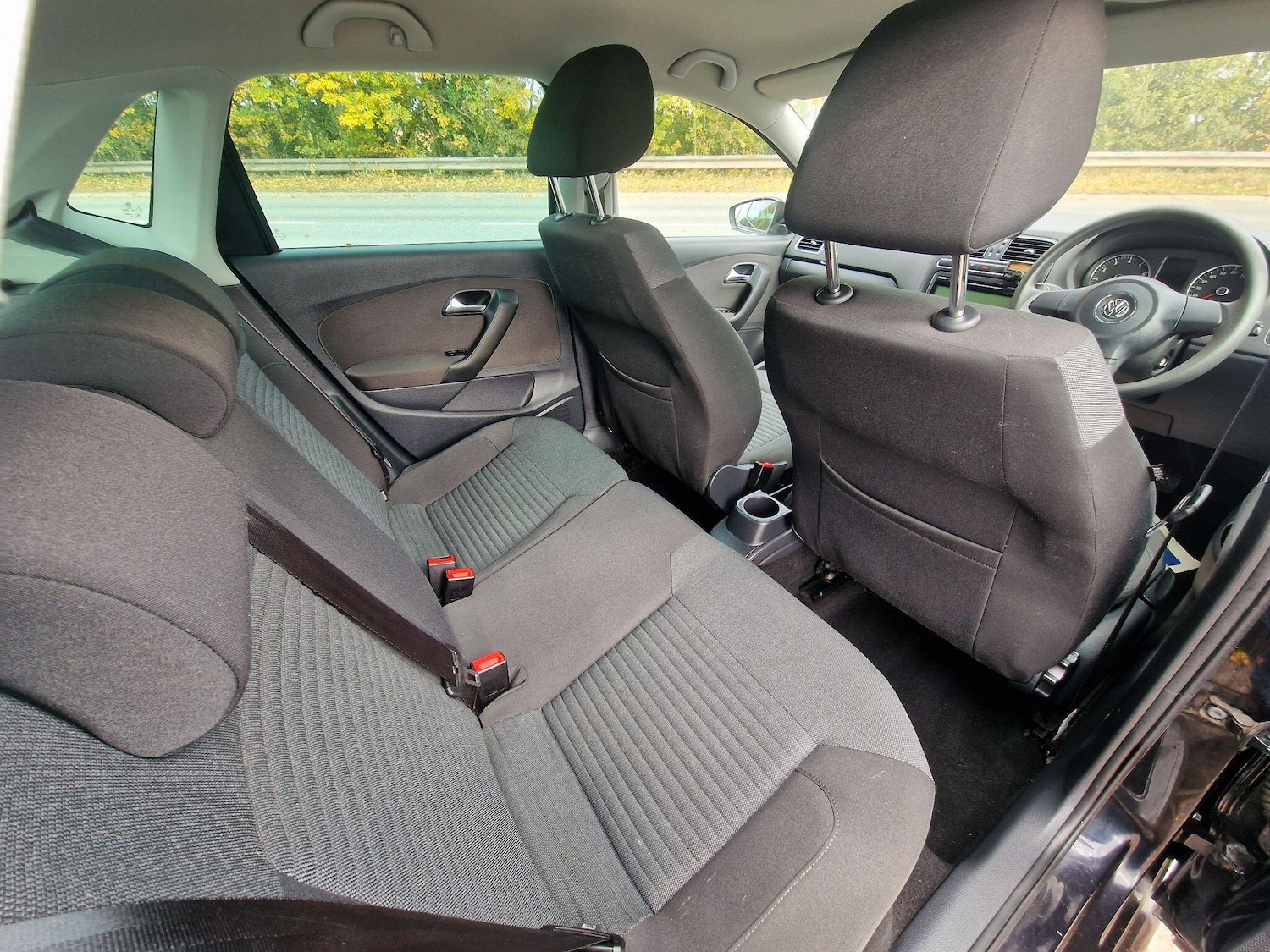 Used Volkswagen Polo 2011 for sale - 76084712: Photo 14