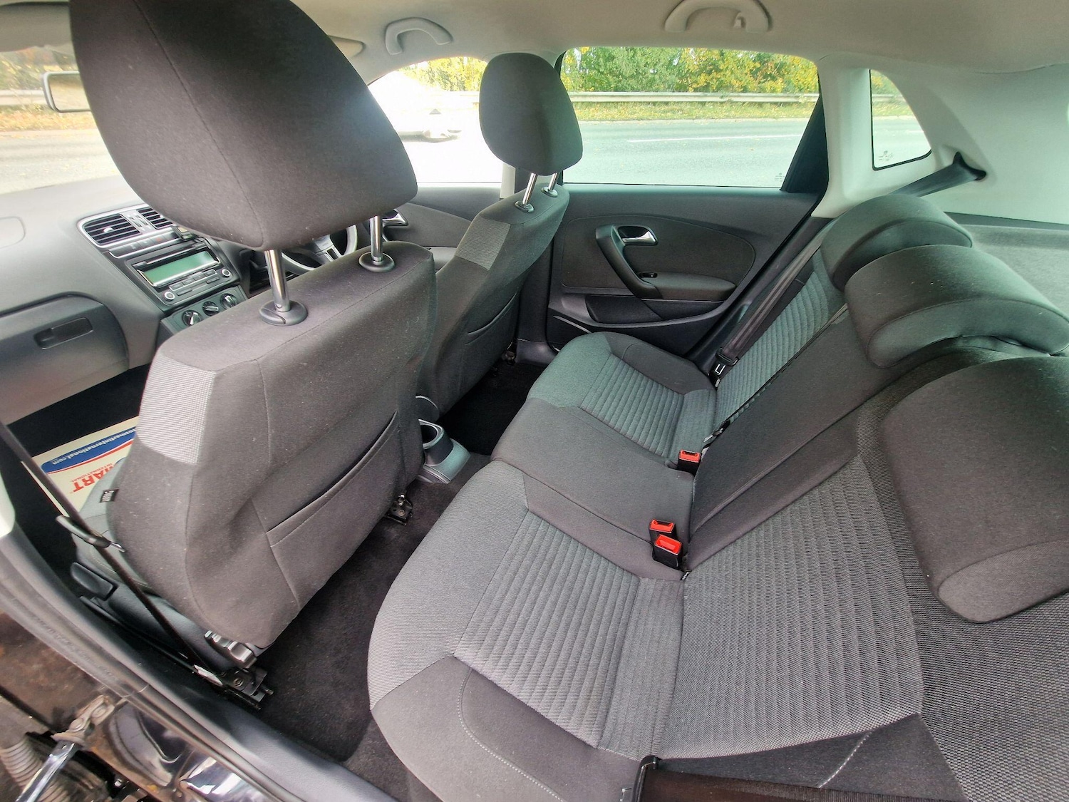 Used Volkswagen Polo 2011 for sale - 76084712: Photo 17