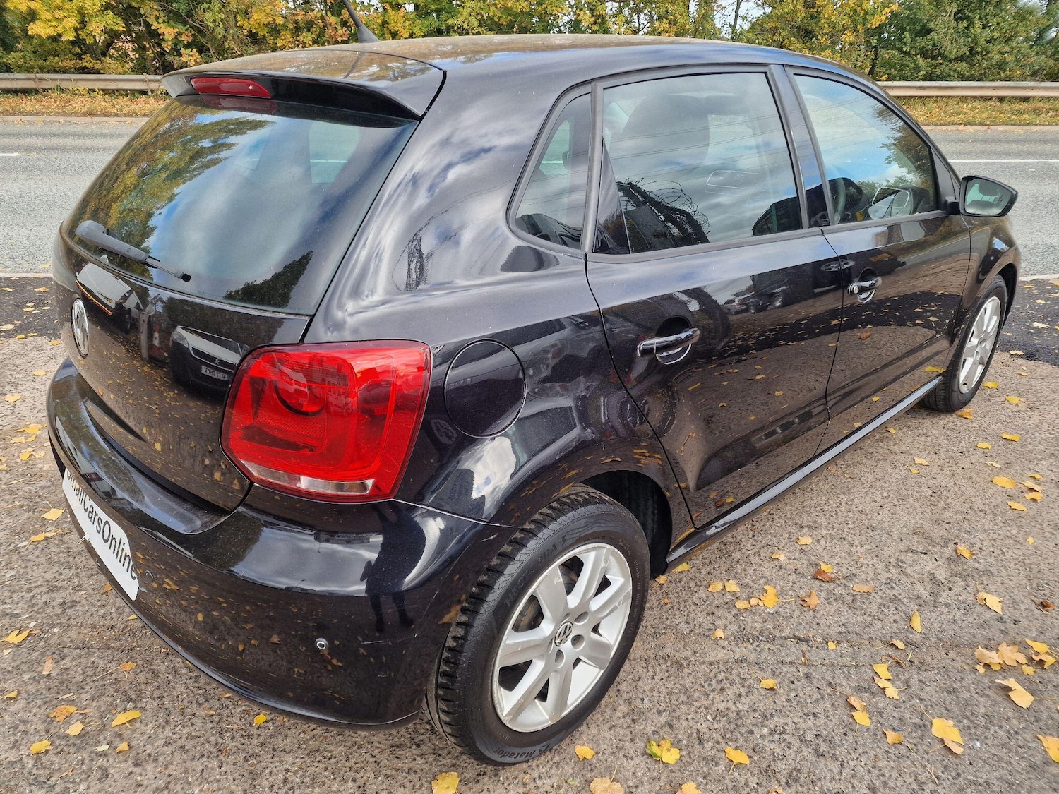 Used Volkswagen Polo 2011 for sale - 76084712: Photo 6
