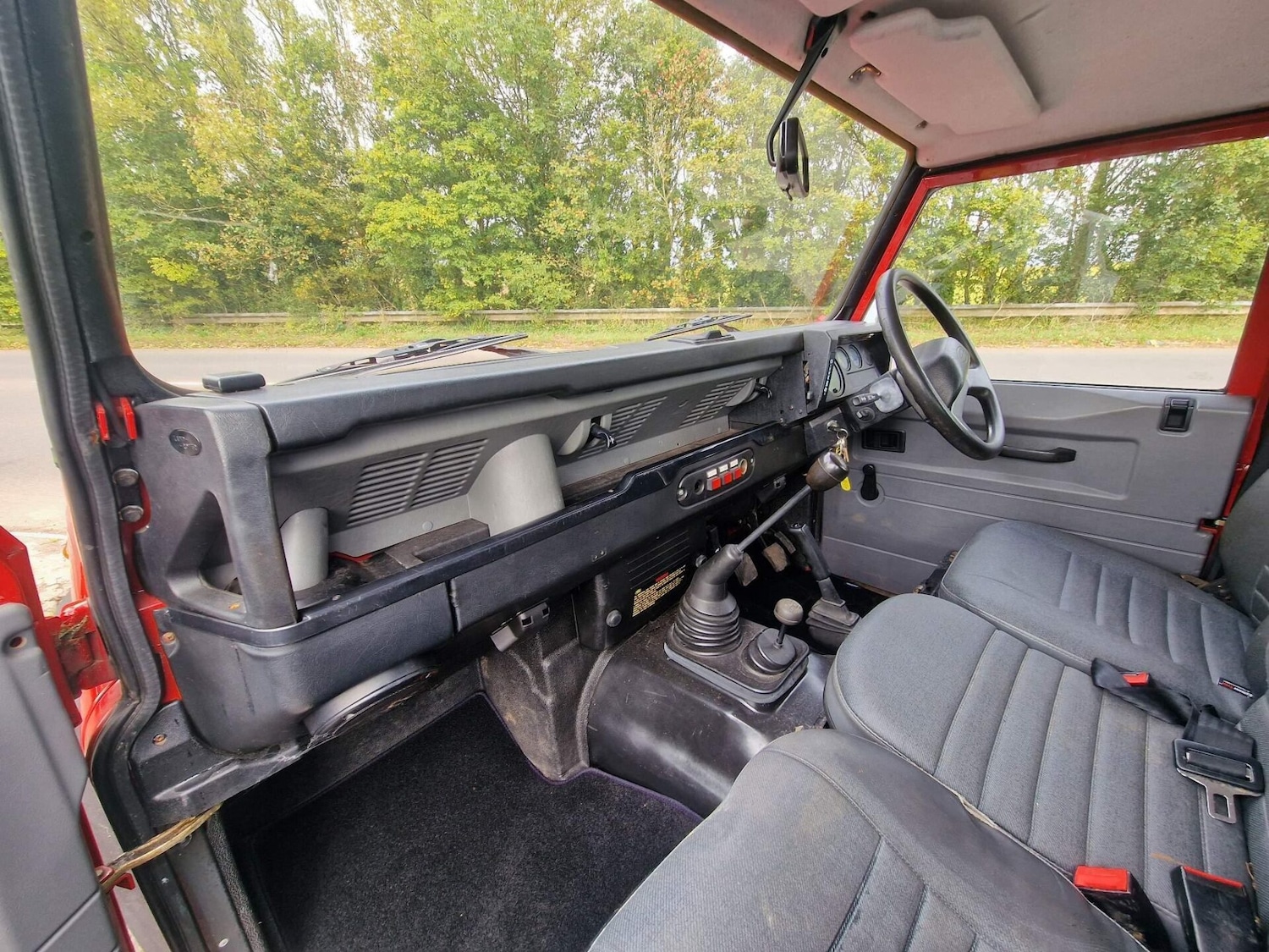 Used Land Rover Defender 2000 for sale - 76891832: Photo 10