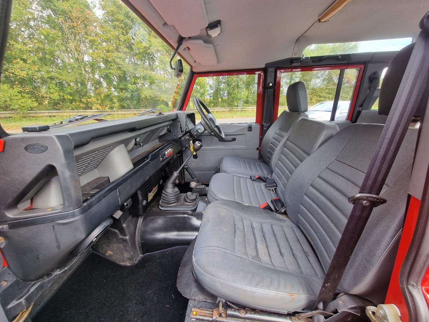 Used Land Rover Defender 2000 for sale - 76891832: Photo 11