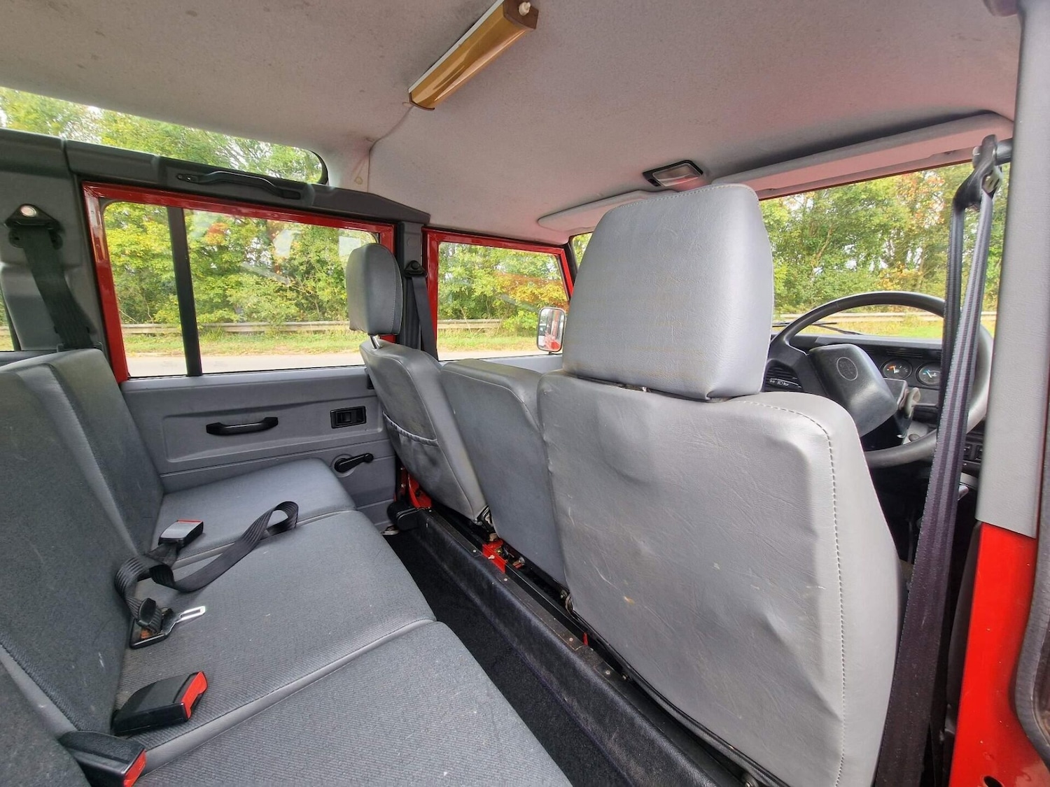 Used Land Rover Defender 2000 for sale - 76891832: Photo 16