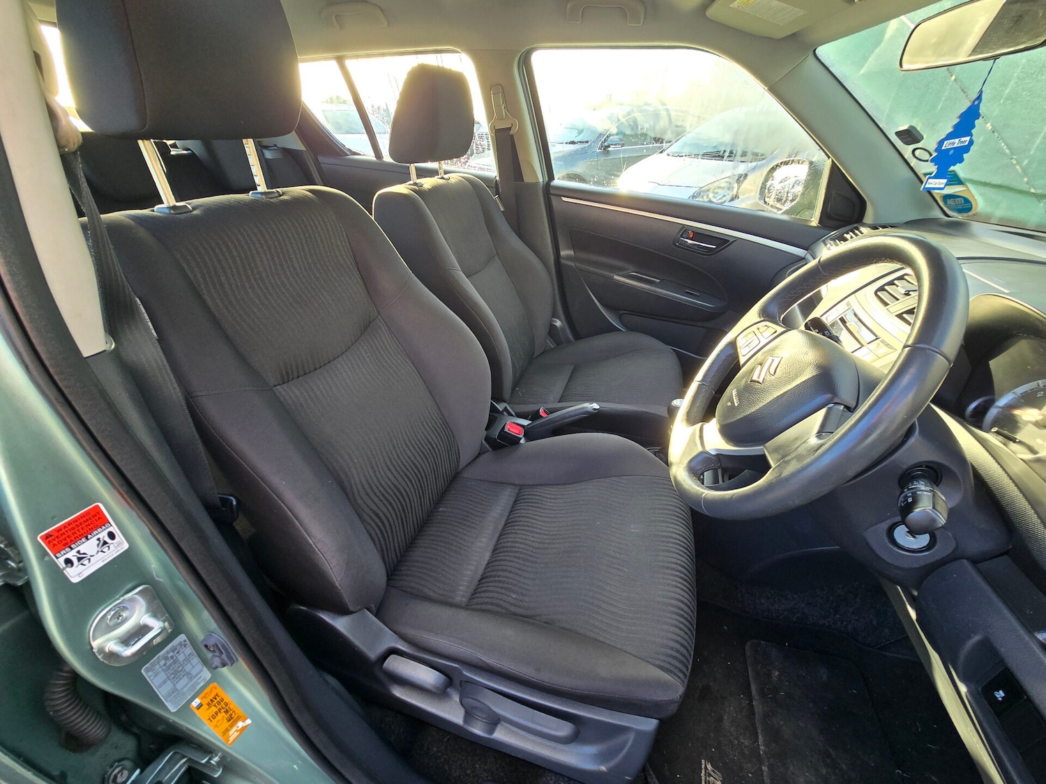 Used Suzuki Swift 2013 for sale - 76891877: Photo 14