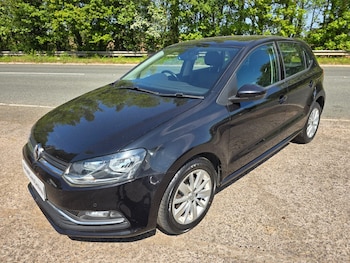 Used Volkswagen Polo 2015 for sale - 78422891: Photo