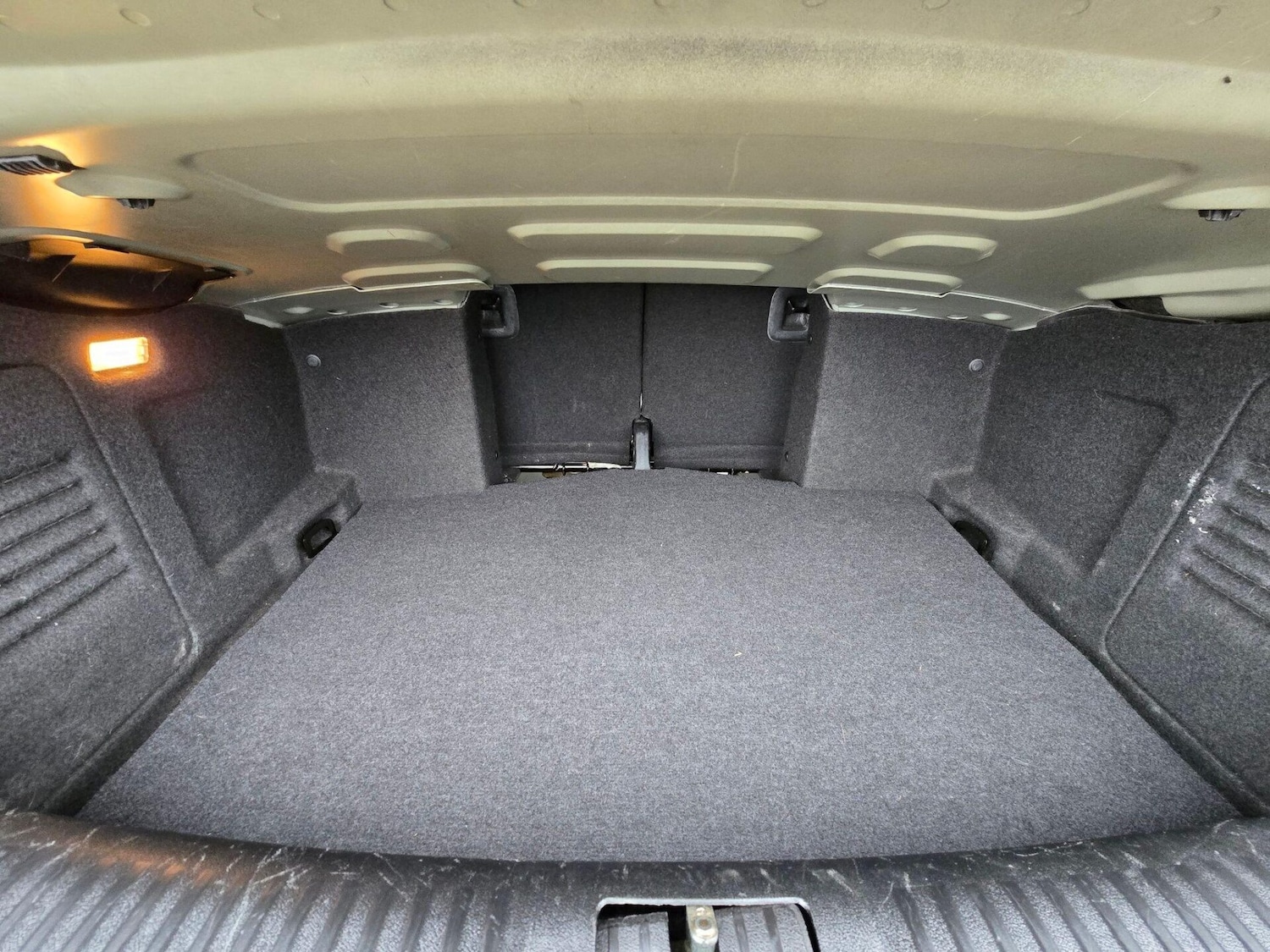 Used Volkswagen Golf 2013 for sale - 76891872: Photo 19