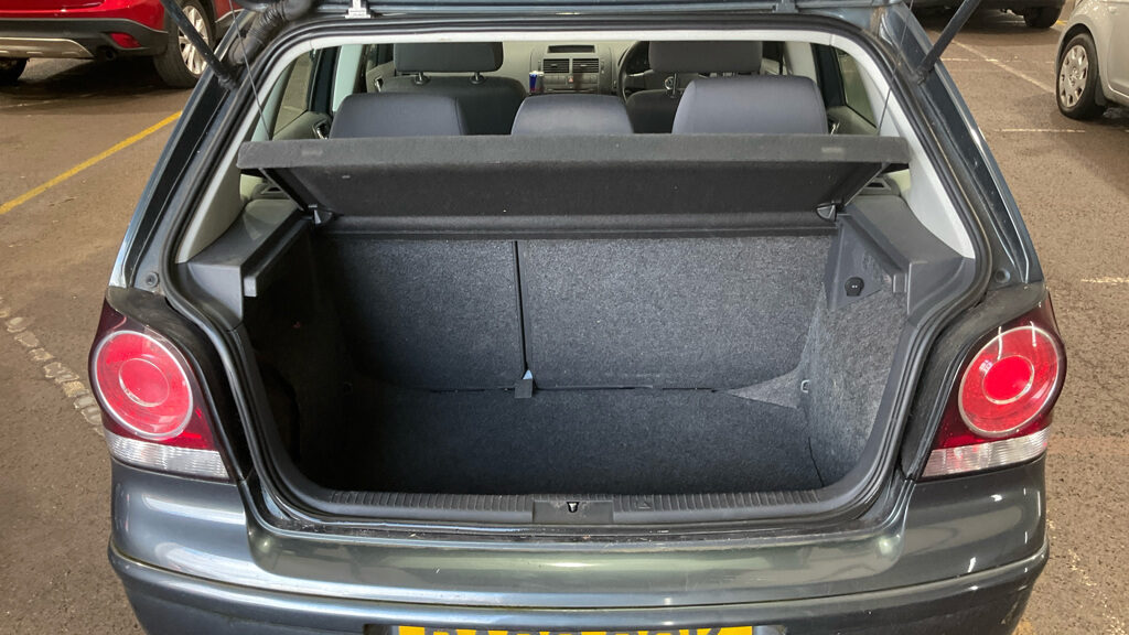 Used Volkswagen Polo 2008 for sale - 77375895: Photo 12