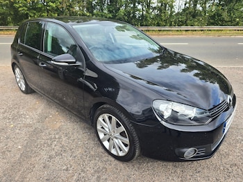 Volkswagen - Golf