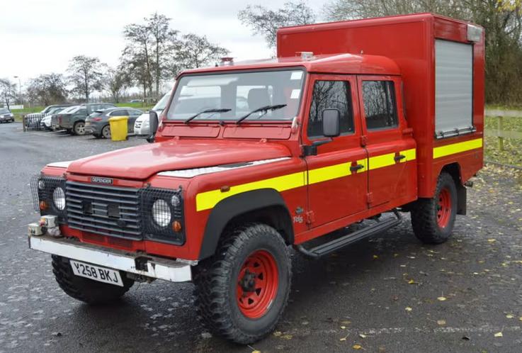 Used Land Rover Defender 130 2001 for sale - 77117946: Photo 2