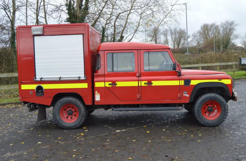 Used Land Rover Defender 130 2001 for sale - 77117946: Photo 3