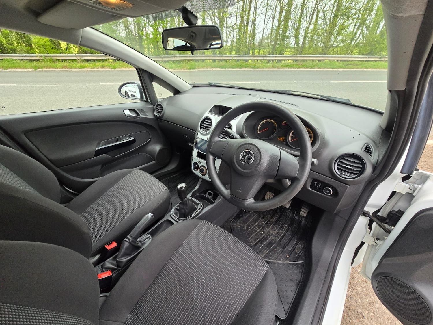 Used Vauxhall Corsa 2012 for sale - 78201592: Photo 9