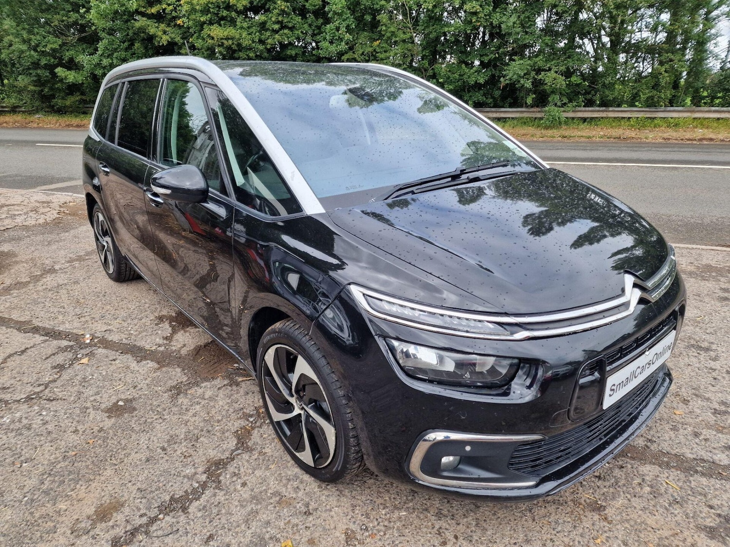 Used Citroen C4 Grand Picasso 2017 for sale - 76891849: Photo 2