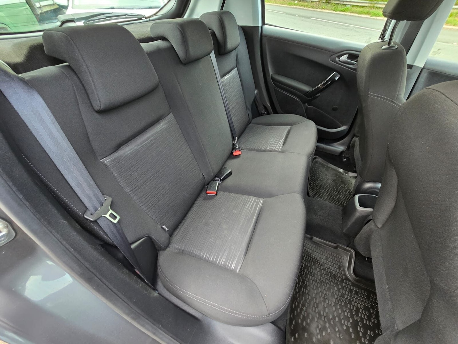 Used Peugeot 208 2018 for sale - 78053182: Photo 14