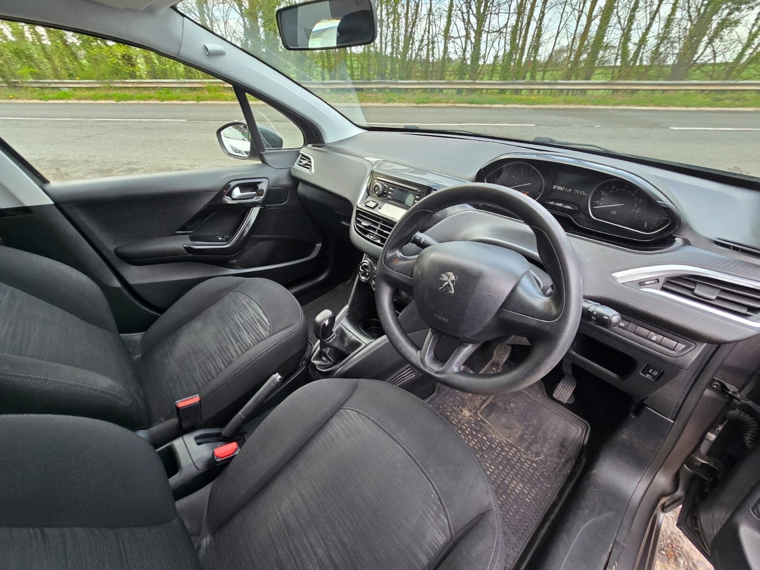 Used Peugeot 208 2018 for sale - 78053182: Photo 8