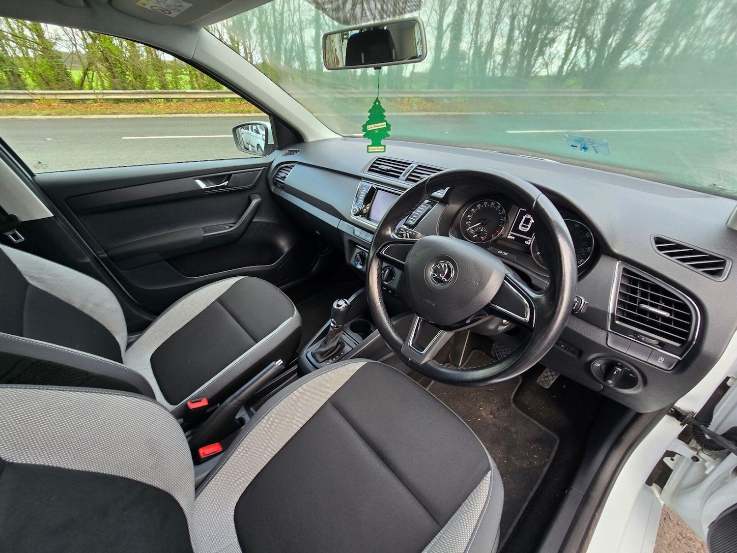 Used Skoda Fabia 2015 for sale - 76891871: Photo 9