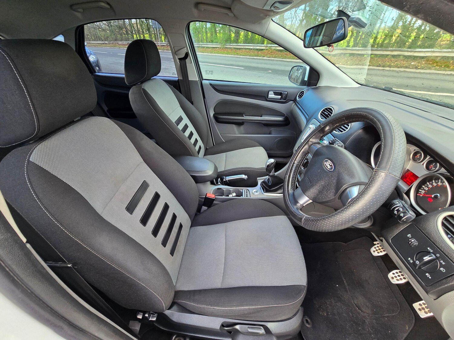 Used Ford Focus 2009 for sale - 76633015: Photo 12