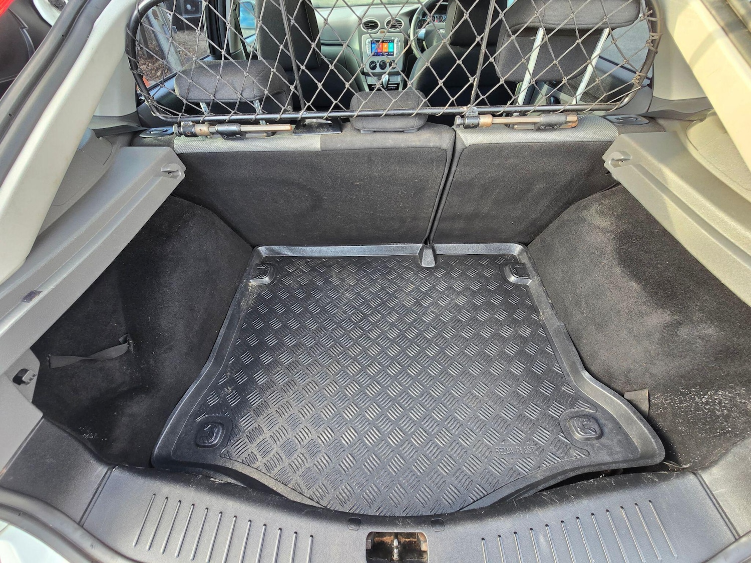 Used Ford Focus 2009 for sale - 76633015: Photo 22