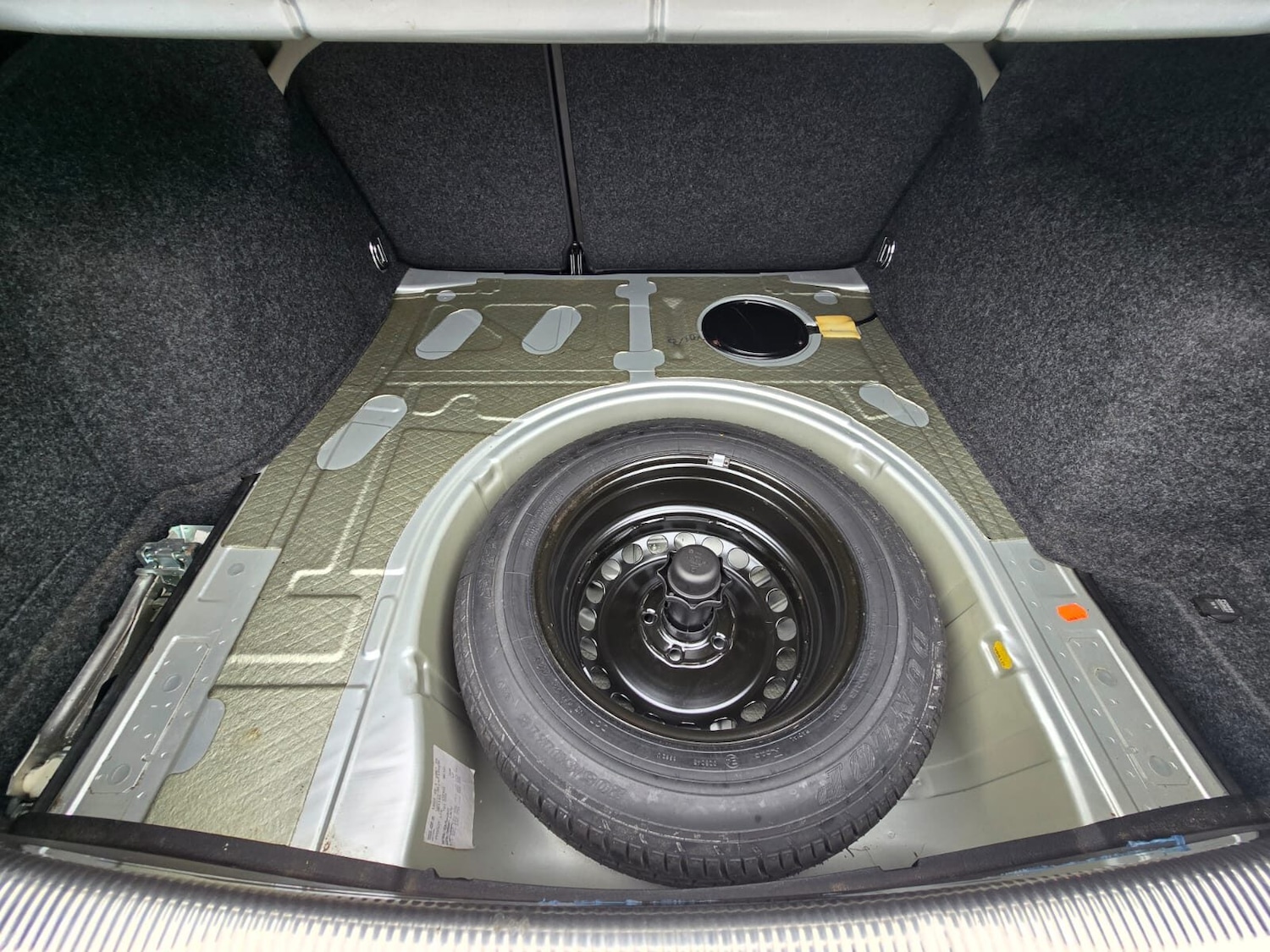 Used Volkswagen Passat 2003 for sale - 77461316: Photo 21