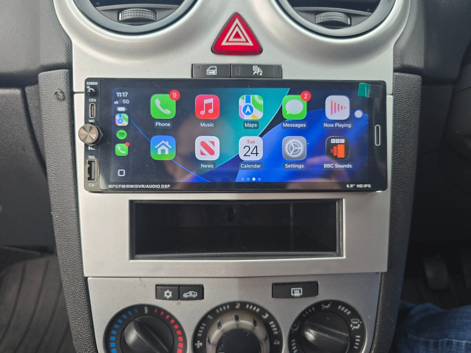 Used Vauxhall Corsa 2015 for sale - 77651540: Photo 22