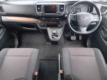 Used Toyota PROACE CITY Verso 2019 for sale - 75047364: Photo