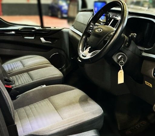 Used Ford Tourneo Custom 2020 for sale - 76080506: Photo 2