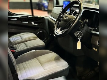 Used Ford Tourneo Custom 2020 for sale - 76080506: Photo