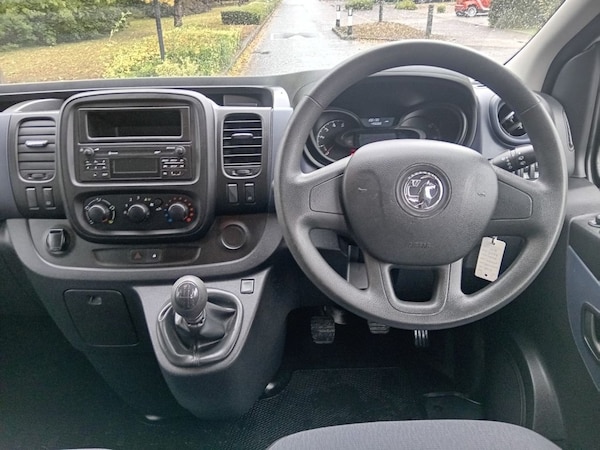 Used Vauxhall Vivaro 2018 for sale - 75607038: Photo 3