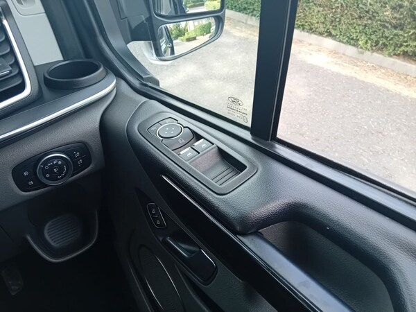 Used Ford Tourneo Custom 2022 for sale - 75573703: Photo 25