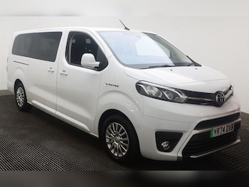 Used Toyota PROACE CITY Verso 2024 for sale - 77748762: Photo