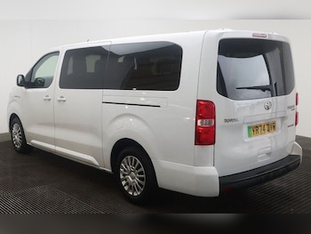Used Toyota PROACE CITY Verso 2024 for sale - 77748762: Photo