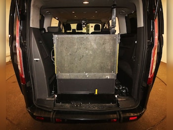 Used Ford Tourneo Custom 2019 for sale - 78850596: Photo