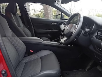 Used Toyota C-HR 2022 for sale - 76783939: Photo