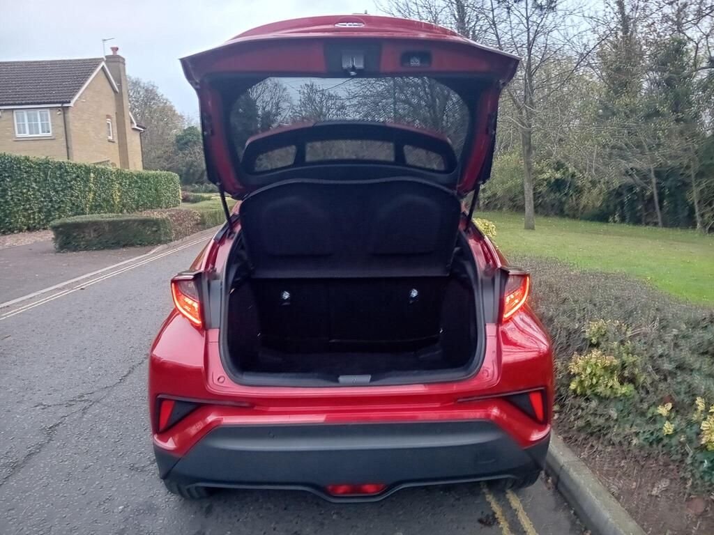 Used Toyota C-HR 2022 for sale - 76783939: Photo 5