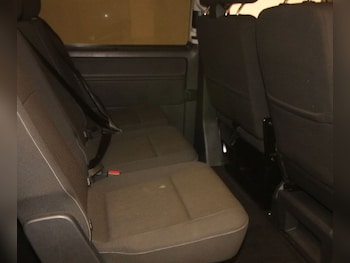 Used Volkswagen Transporter Shuttle 2019 for sale - 78256943: Photo