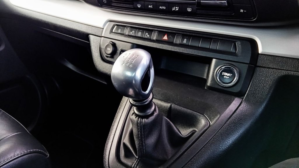 Used Peugeot Traveller 2018 for sale - 77483493: Photo 39