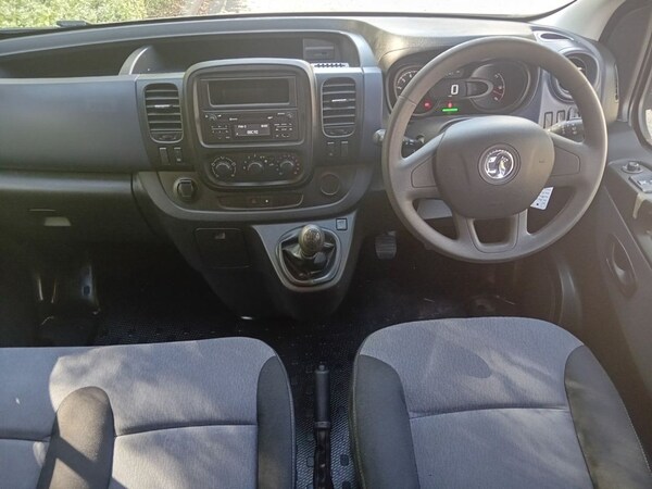 Used Vauxhall Vivaro 2018 for sale - 75296216: Photo 13